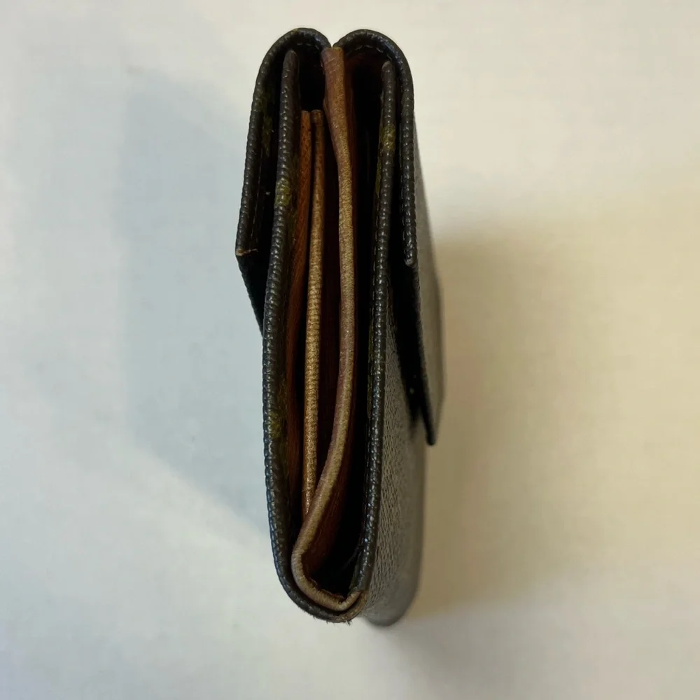 Louis Vuitton Elise Monogram Trifold‎ Wallet - Picture 3 of 14